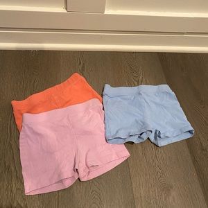 Set 3 girls size 5 crew cut tumble shorts.